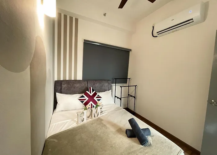 121 Residences By The Homez Near One Utama, Starling Mall, Atria