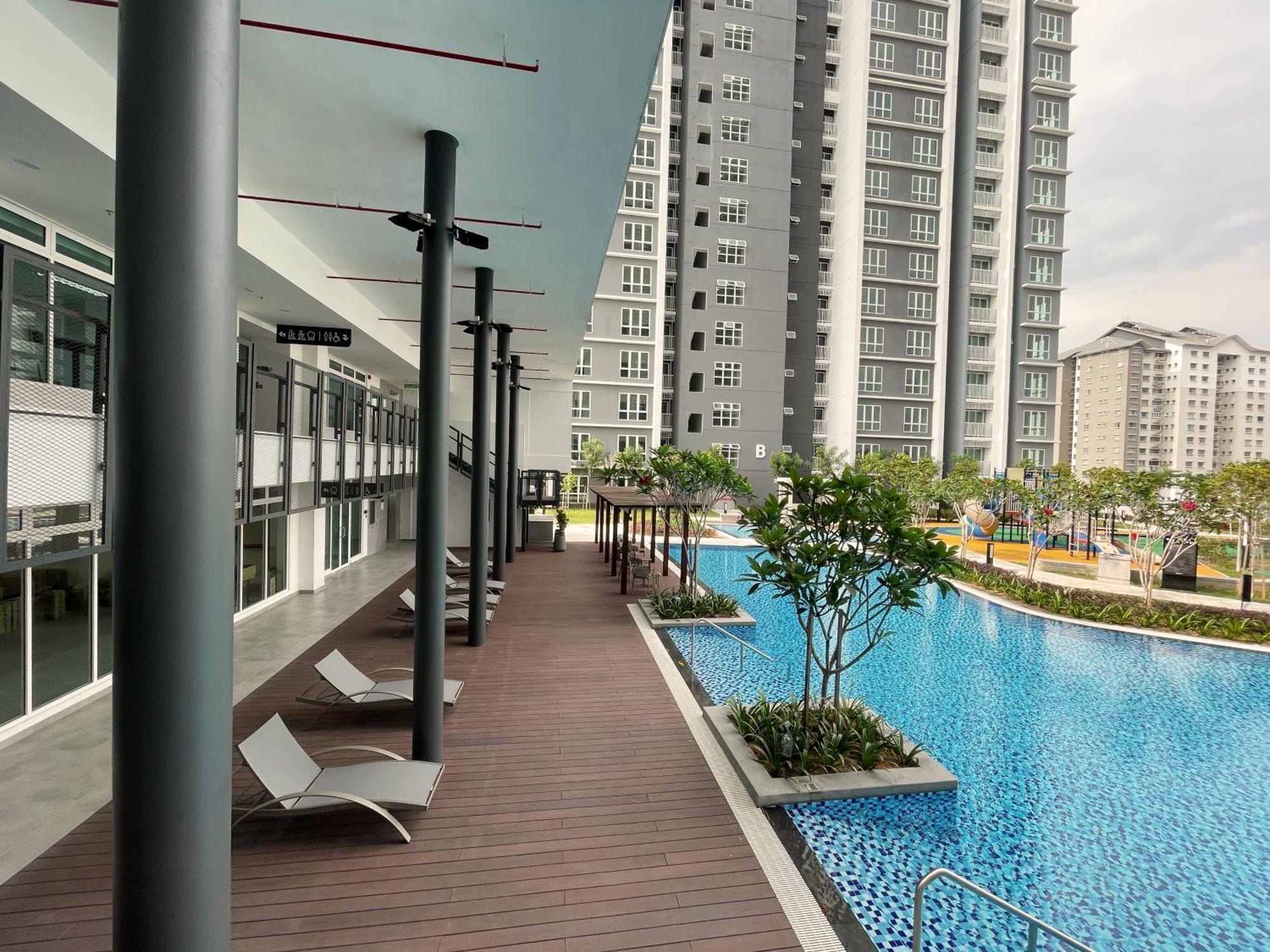 121 Residences By The Homez Near One Utama, Starling Mall, Atria Petaling Jaya