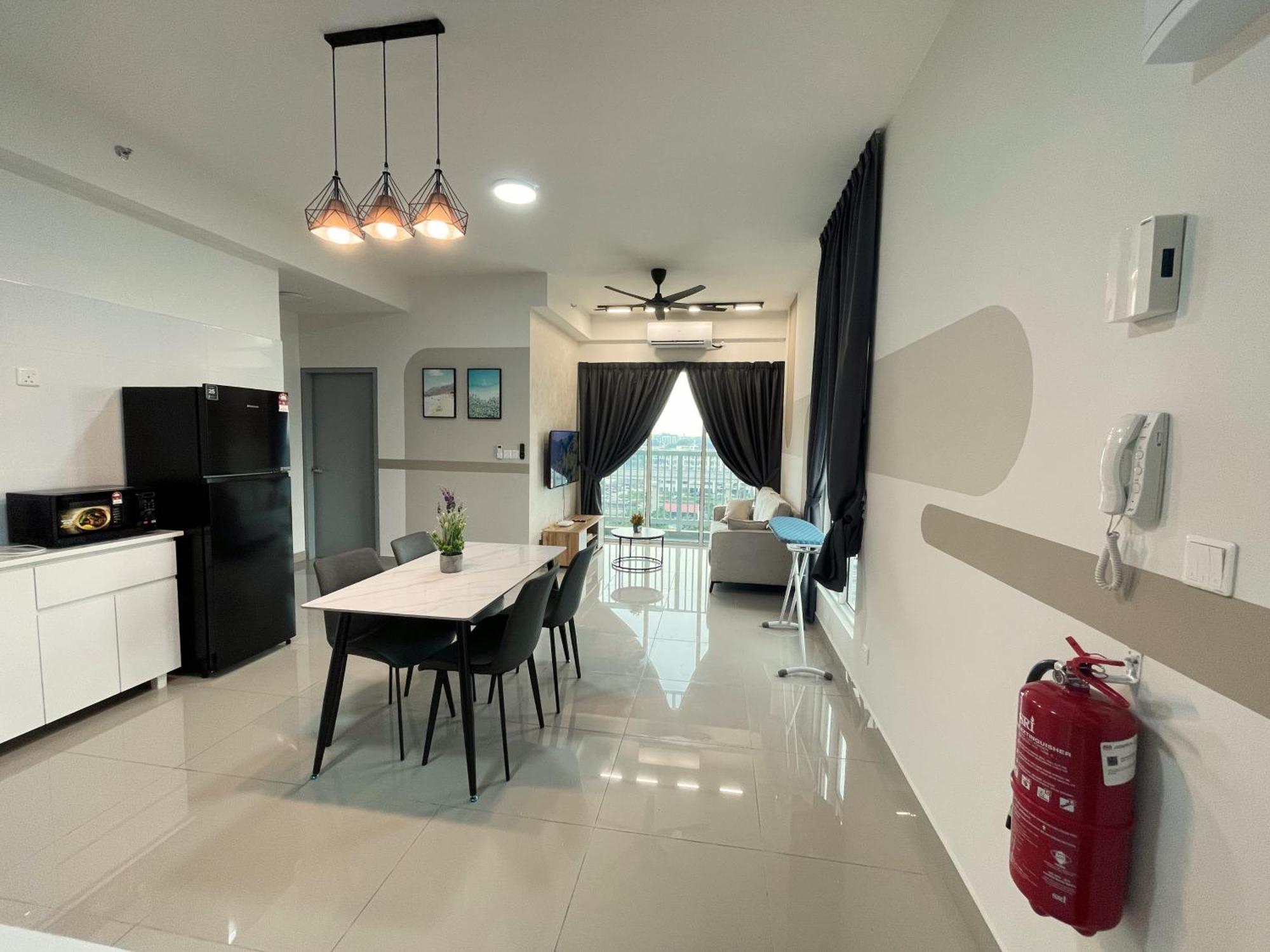 Apartment 121 Residences By The Homez Near One Utama, Starling Mall, Atria Petaling Jaya