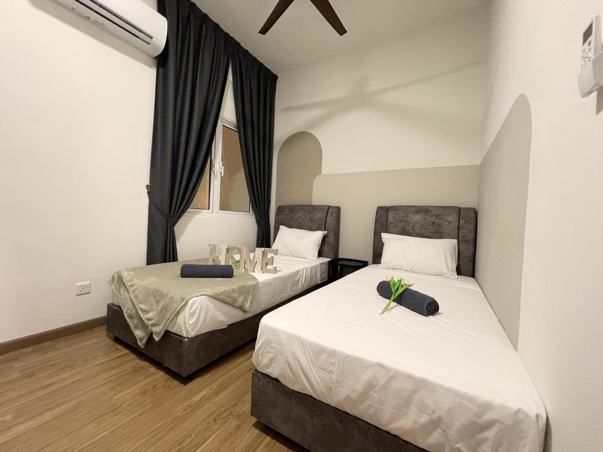 121 Residences By The Homez Near One Utama, Starling Mall, Atria